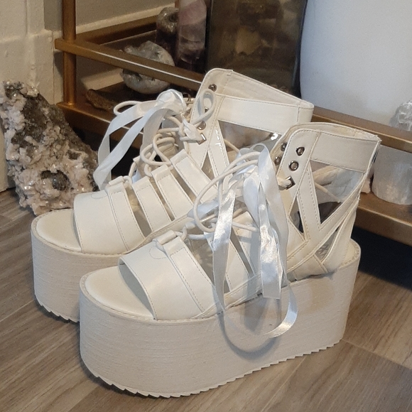 Y.R.U Medusa chunky platform lace ups - Picture 3 of 8